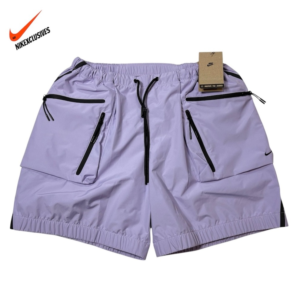 NEW Nike Tech Men's Super Lightweight Cargo Shorts HJ2946-515 Purple Black